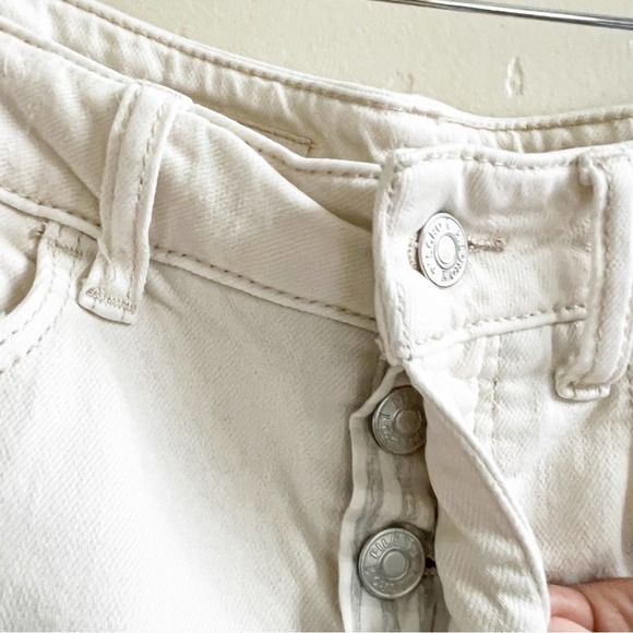 Pilcro High Waisted Button Fly Jean Shorts Cream Size 27 - Picture 8 of 12